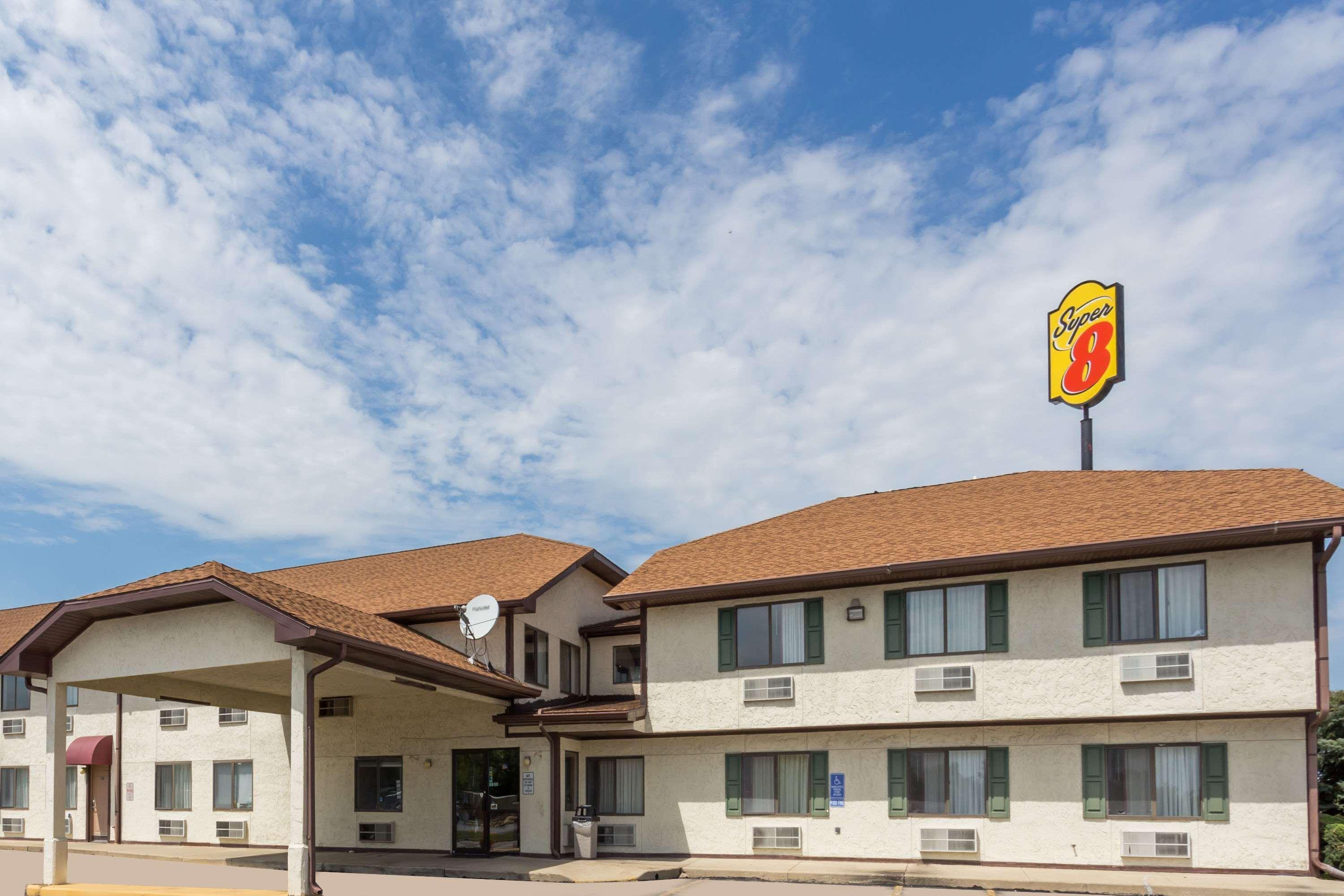 Super 8 By Wyndham Morris Hotel Ngoại thất bức ảnh